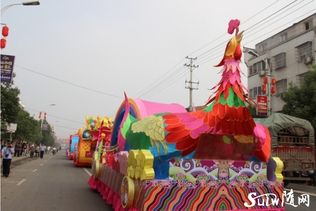 �������׵��Ļ��R����