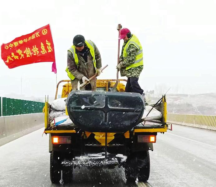 ���Lѩ ů�w;